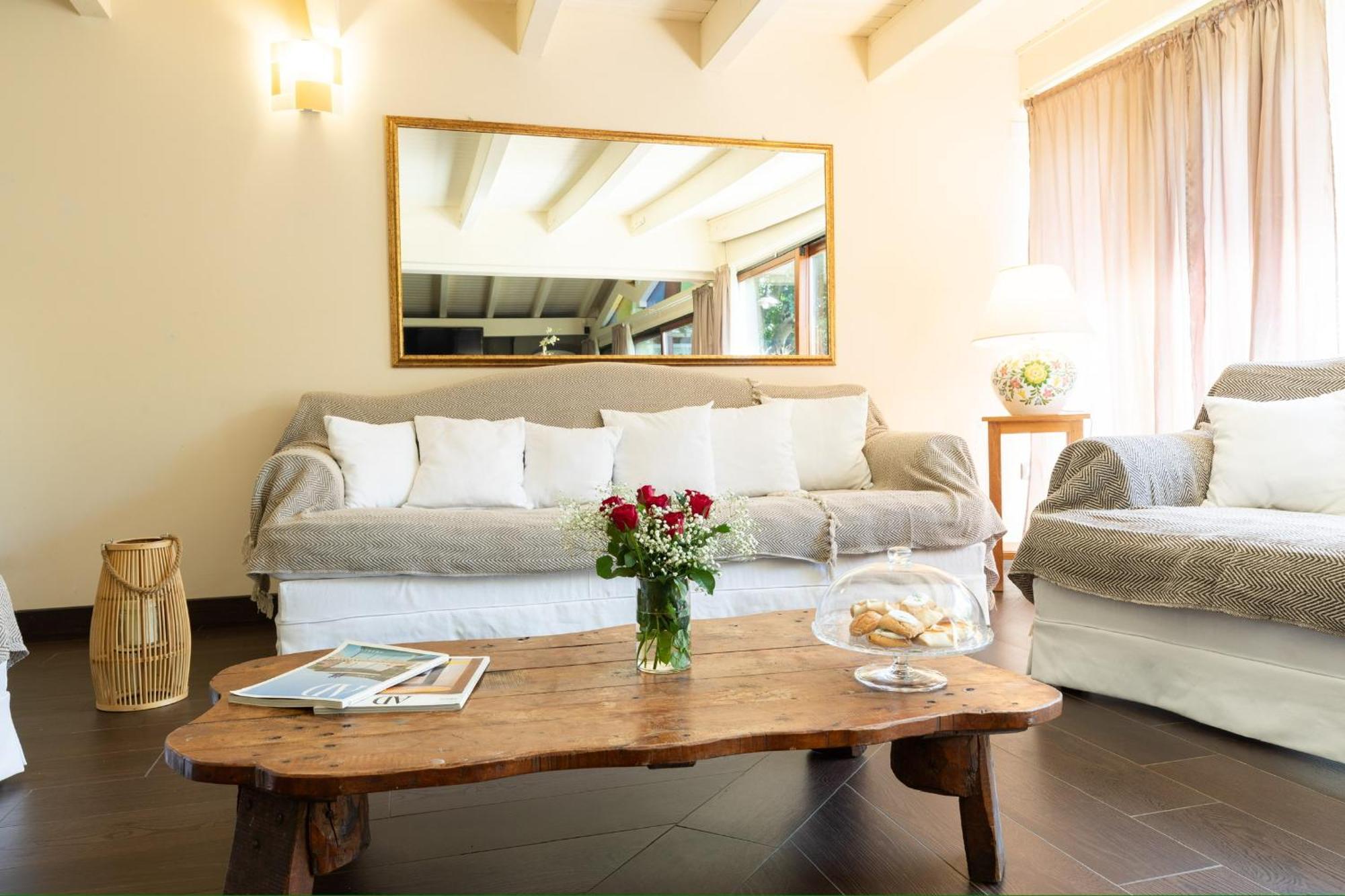 Villa Niloan Olbia Exteriér fotografie